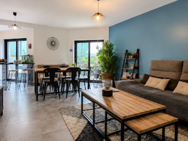 Maison vente à Angoulême, La Couronne