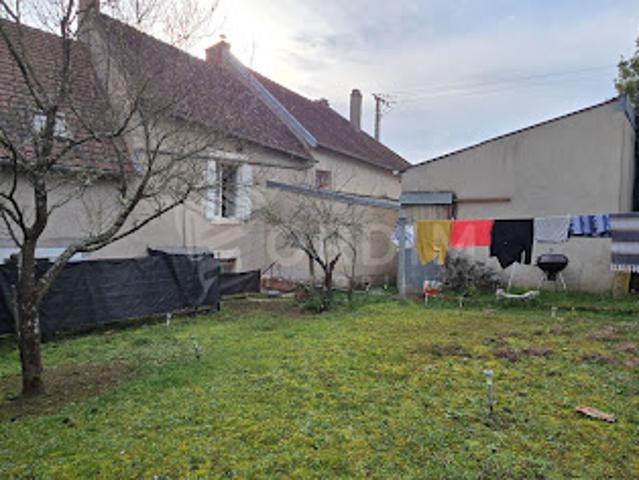 Maison vente à Cosne-Cours-sur-Loire, Saint-amand-en-puisaye
