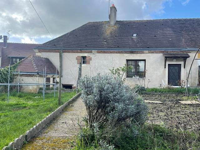 Maison vente à Nogent-le-Rotrou, Charbonnières