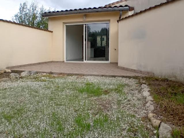 Maison vente à Cité La Cave, Blaye