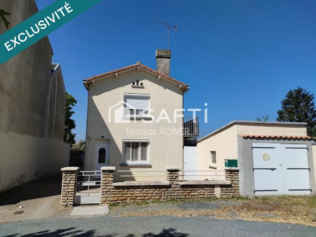 Maison vente à Parthenay, Champdeniers-saint-denis