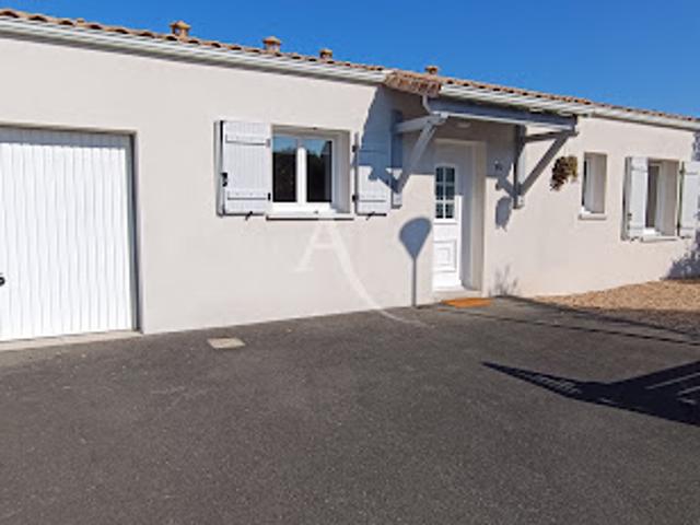 Maison vente à Échillais, Ville d'Enver