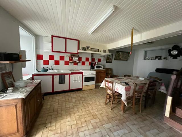Maison vente à Confolens, Charente