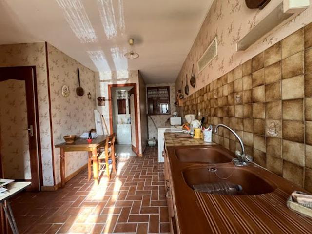 Maison vente à Saint-Jean-d'Angély, Brie-sous-matha