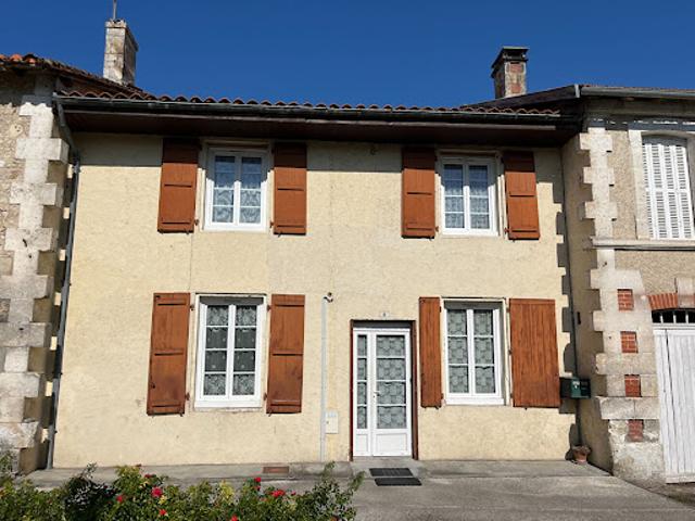 Maison vente à Angoulême, Montmoreau-saint-cybard