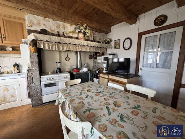Maison vente à Mauriac, Auvergne-Rhône-Alpes