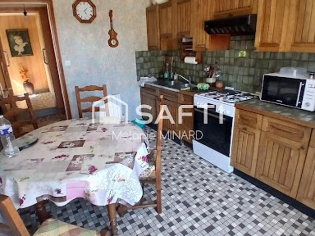 Maison vente à Argentan, Echalou