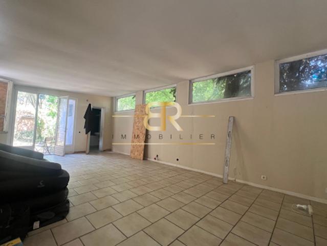 Maison vente à La Boissière, Montreuil