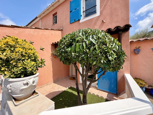 Maison vente à Nice, Drap