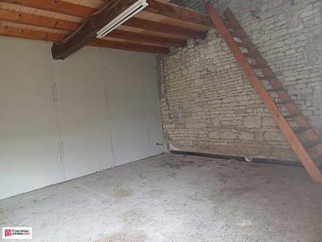Maison vente à Niort, Magné