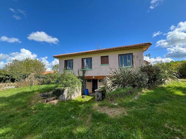 Maison vente à Confolens, Chassenon