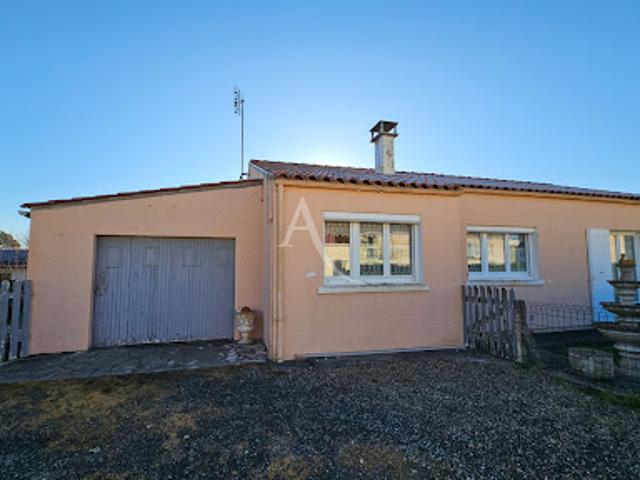 Maison vente à Échillais, Ville d'Enver