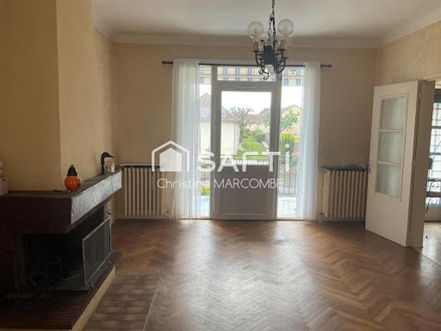 Maison vente à La Congerie, Mialet