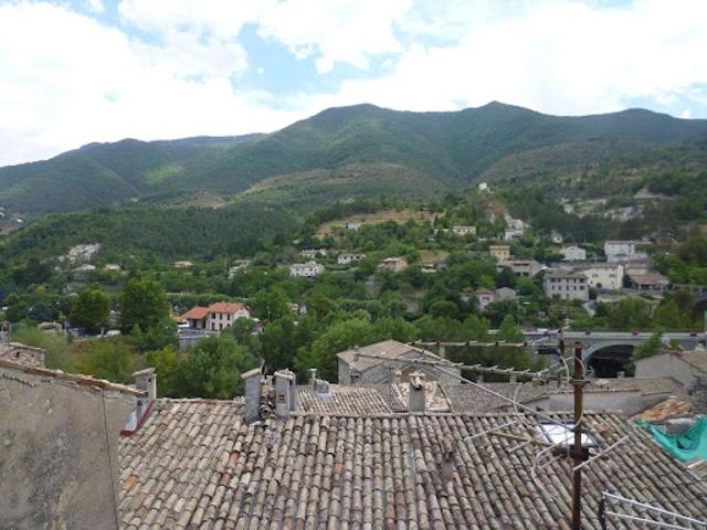 Maison vente à Castellane, Entrevaux