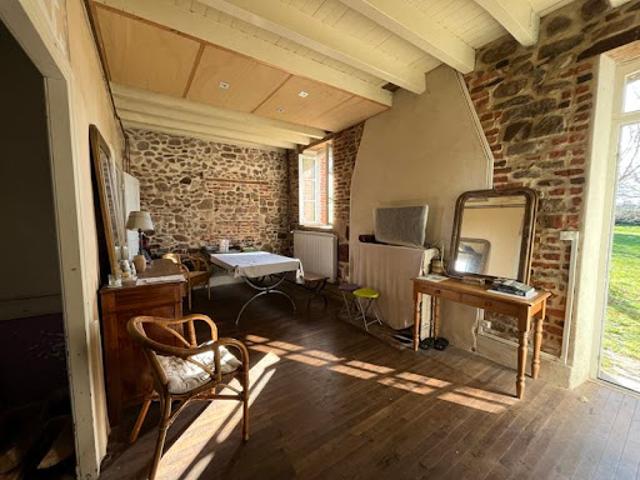 Maison vente à Montluçon, Bizeneuille