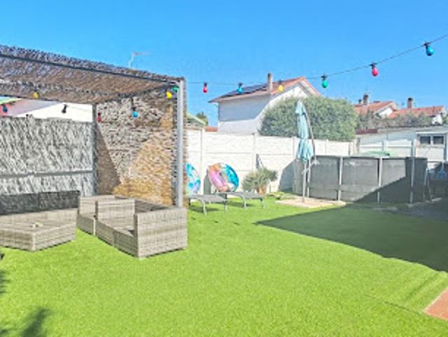 Maison vente à Tarbes, Occitanie