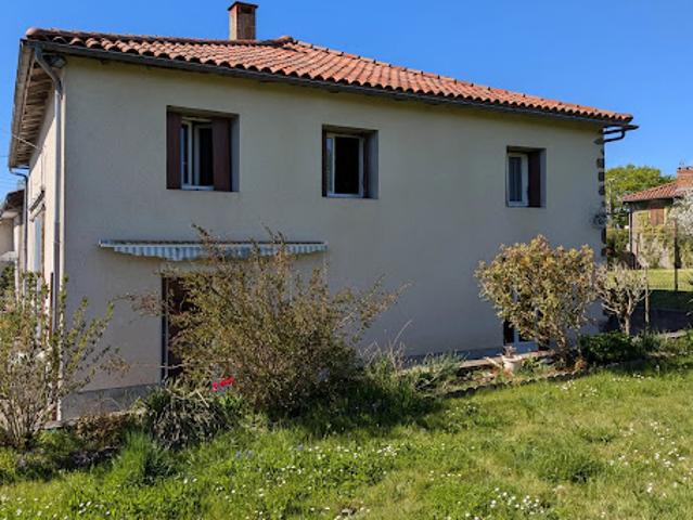 Maison vente à Confolens, Chassenon
