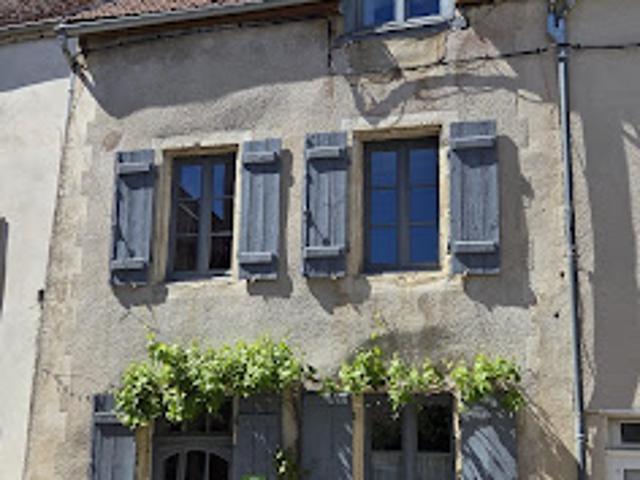 Maison vente à Au Faubourg, Flavigny-sur-Ozerain