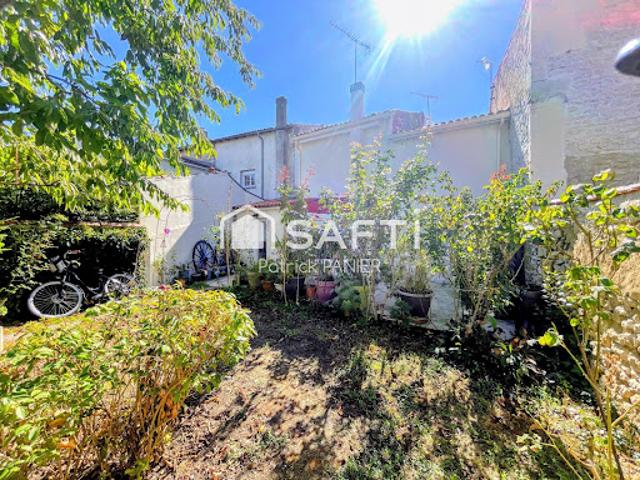 Maison vente à Fief de l'Aumônerie, Saint-Jean-d'Angély