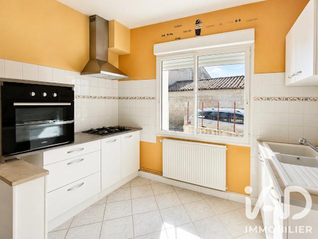 Maison vente à Confolens, Vars
