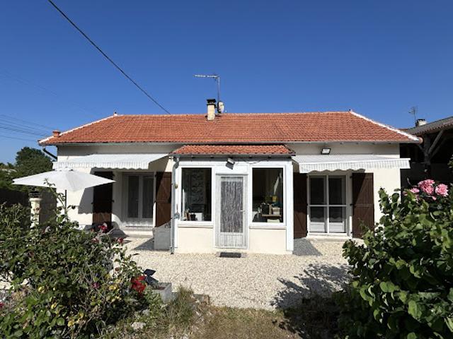 Maison vente à Confolens, Charmé