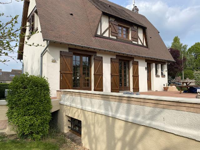 Maison vente à Bernay, Chambois