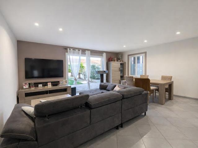 Maison vente à Angoulême, Fouquebrune