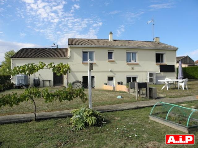 Maison vente à Fontenay-le-Comte, Saint-mesmin