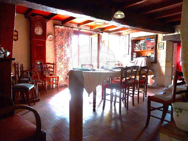 Maison vente à Saintes, Saint-georges-des-coteaux