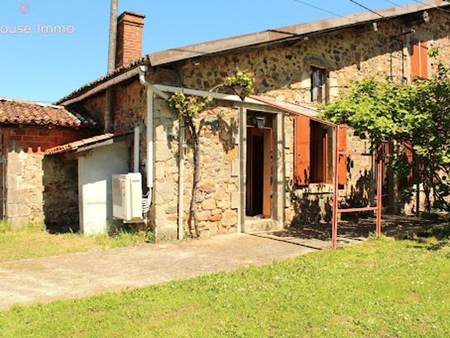 Maison vente à Confolens, Saulgond