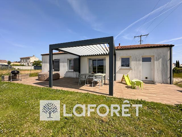 Maison vente à Saintes, Villars-en-pons