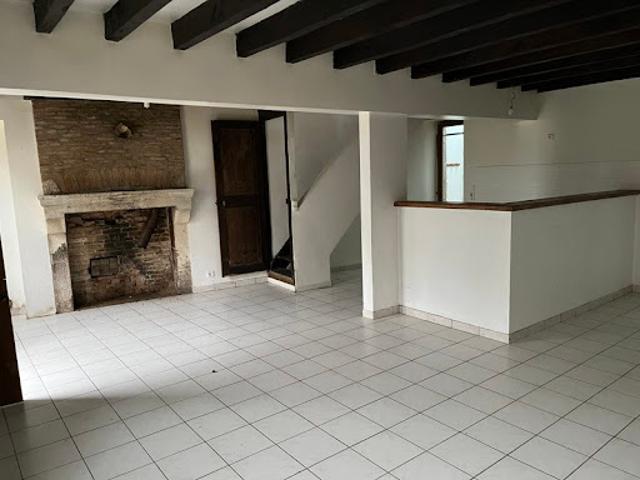 Maison vente à Saint-Amand-Montrond, Saint-priest-la-marche