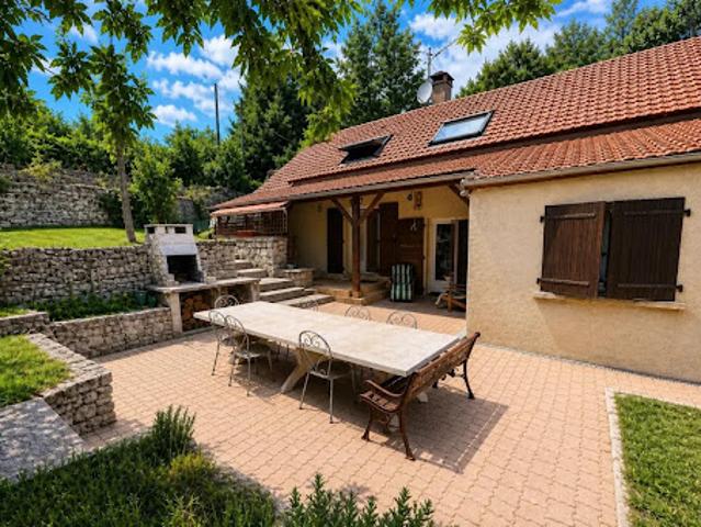 Maison vente à Lamothe-Fénelon, Lot