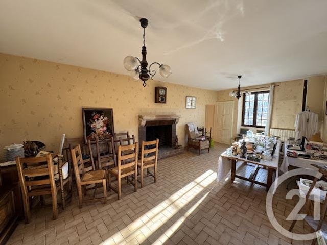 Maison vente à La Châtre, Cluis