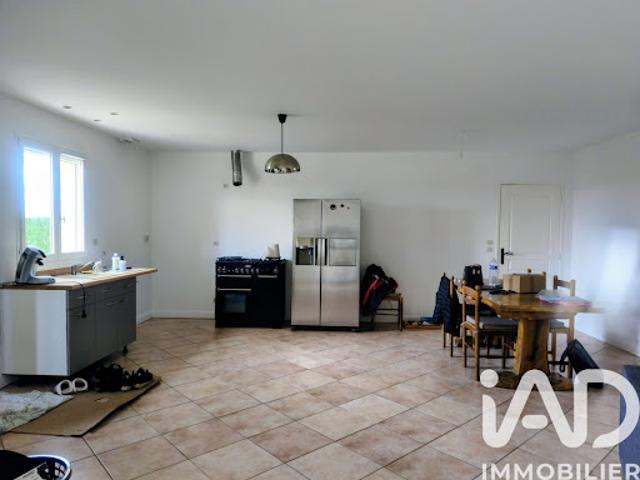 Maison vente à Angoulême, Roullet-saint-estèphe