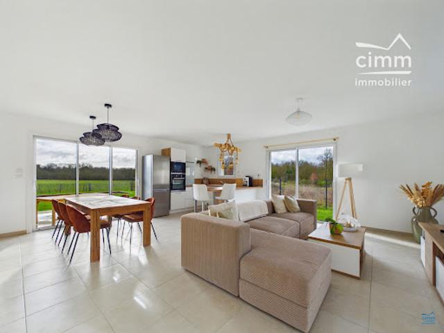 Maison vente à Saumur, Verrie