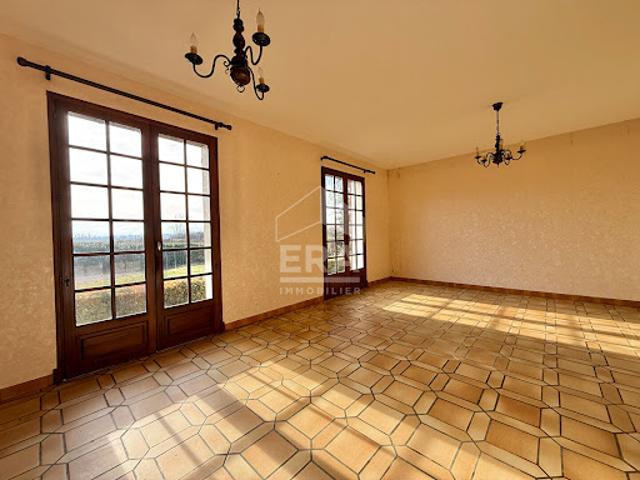 Maison vente à Mirande, Cazaux-villecomtal