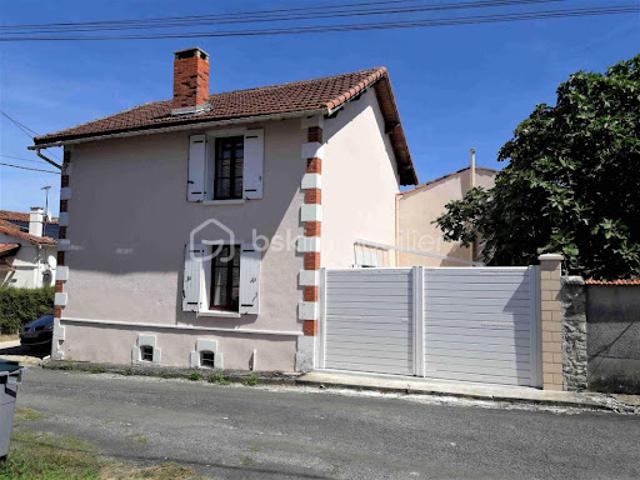 Maison vente à Saint-Jean-d'Angély, Vinax