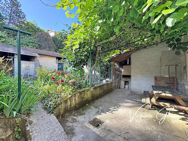 Maison vente à Vienne, Artas
