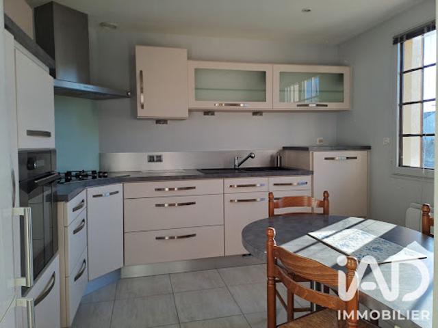 Maison vente à Bourg, Bécon-les-Granits