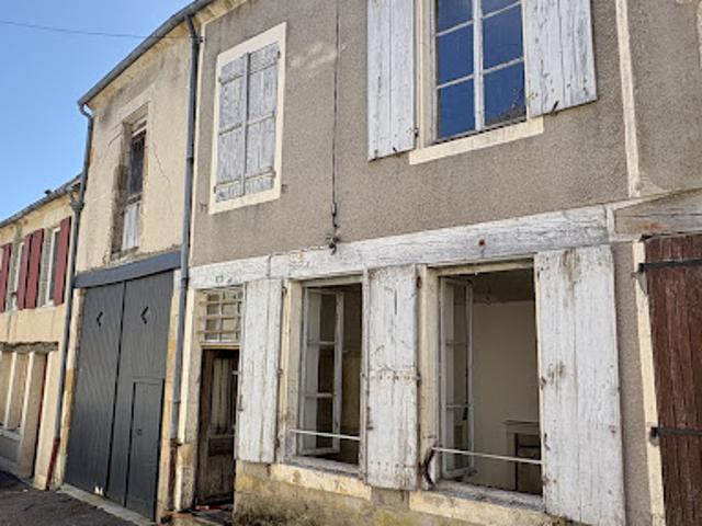 Maison vente à Saint-Saulge, Nièvre