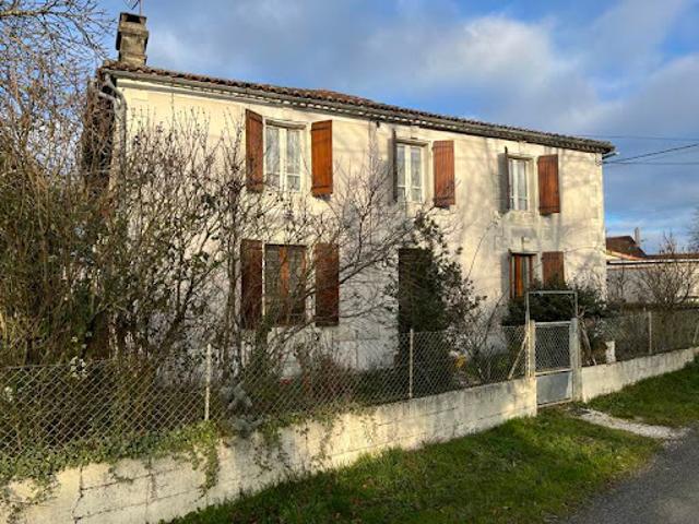 Maison vente à Angoulême, Montbron