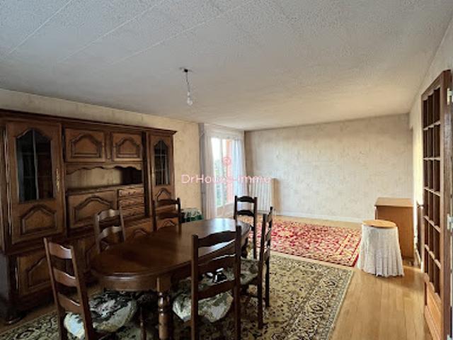 Maison vente à Châteauroux, Velles