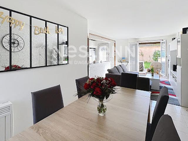 Maison vente à Versailles, Montigny-le-bretonneux
