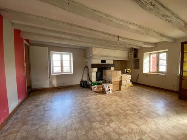 Maison vente à Confolens, Pressignac