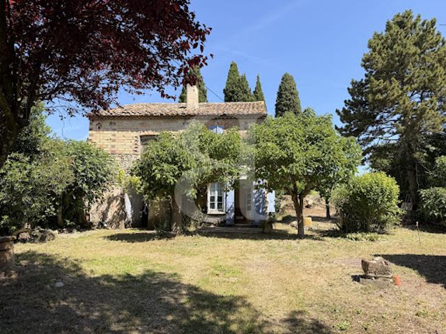 Ferme vente à Carpentras, Cairanne