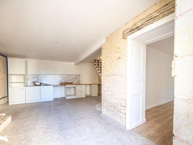 Maison vente à Monfaucon, Saint-Hilaire-la-Palud