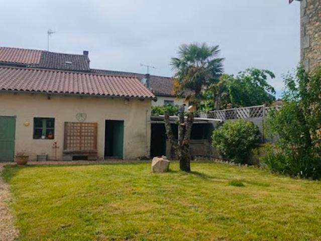 Maison vente à Nontron, Saint-pardoux-la-rivière