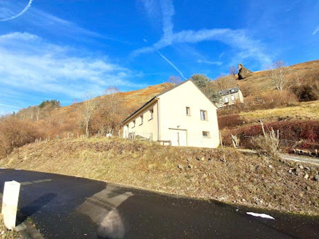 Maison vente à Mauriac, Saint-projet-de-salers