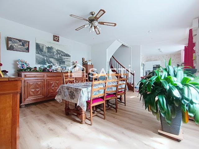 Maison vente à La Flèche, Luché-pringé
